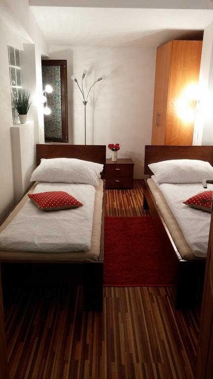 B&B Bazeni Сараево Экстерьер фото