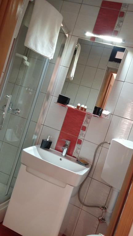B&B Bazeni Сараево Экстерьер фото